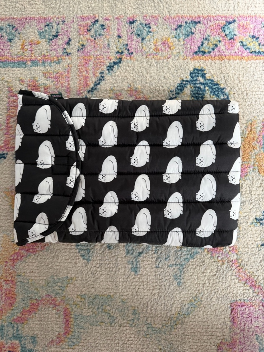BAGGU Black Quilted Pouch with White Cat Pattern laptop sleeve